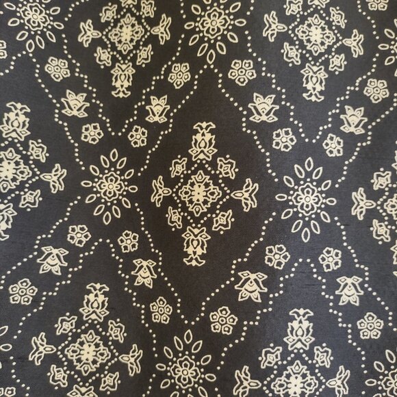 Ann Taylor Silk Pants Floral Paisley Straight Leg   Size 4 - Picture 3 of 5